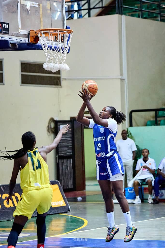 Playoffs de Basketball Ligue 1 : Égalité entre le Stade Malien et le CRBT ; Les femmes du Stade sur la route du titre !